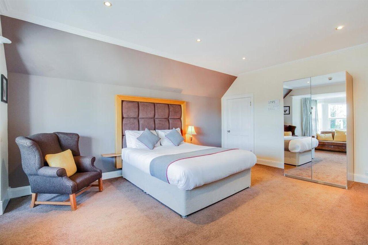 Drummonds Hotel Glenrothes Exterior foto